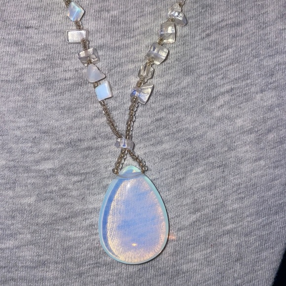 NWOT U & C Sundance Blue Chalcedony Rainbow Moonstone Necklace. - Picture 2 of 4